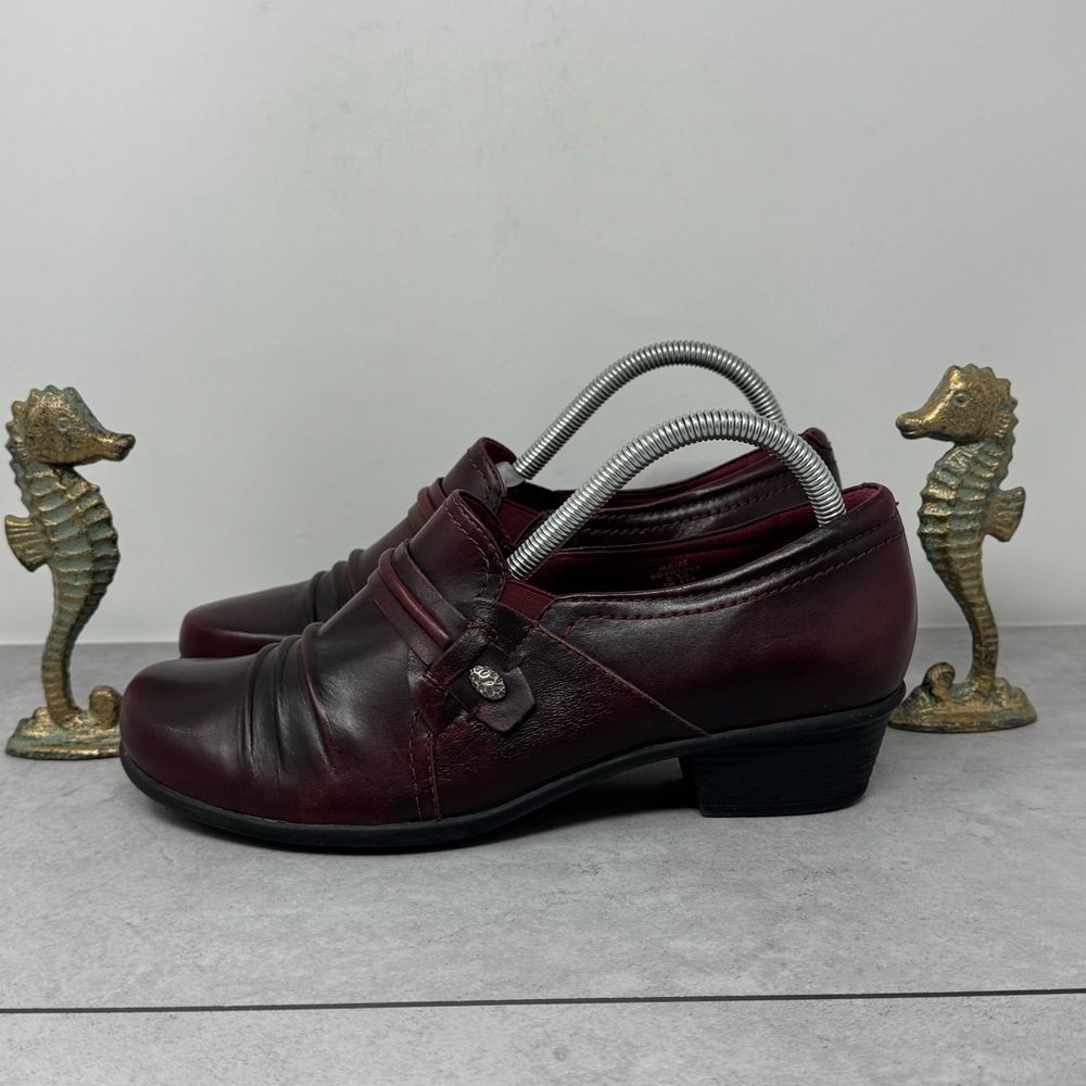 Earth Shoes 8.5D Maize Slip On Block Heel Burgundy Leather Comfort Shoes